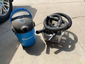 Vacmaster 2.5 Gallon Wet Dry Vacuum with Hose & Attachments