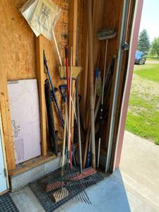Lot of Assorted Long Handle Yard & Garden Tools Brooms Rakes Shovel