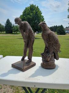 Ethan Allen Golfer Figurine with Mexico Eagle Bronze Tone Decor