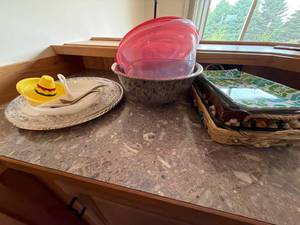 Assorted Kitchen Serveware Lot Glass Tray Bowls Baking Dishes