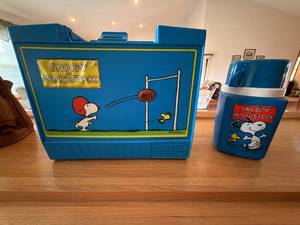 Vintage Thermos Snoopy & Woodstock Plastic Lunchbox with Thermos Set