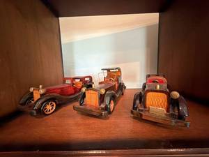 Set of 3 Handcrafted Wooden Model Classic Cars Decorative Display