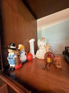 Assorted Thanksgiving Fall Decor Lot Angel Turkeys Pilgrims Vase