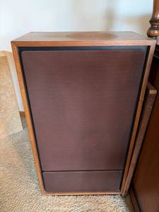 Vintage Walnut Floor Speakers Stereo Pair 33.25in Tall 17.5in Wide
