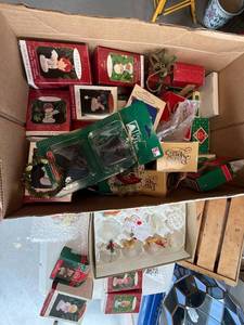 Hallmark Keepsake Marys Angels and Precious Moments Vintage Ornament Lot