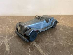 Hubley Kiddie Toy No. 485 Cast Metal Convertible Roadster Car