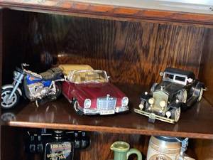 Lot of Assorted Diecast Model Cars & Motorcycle Mercedes Rolls Royce