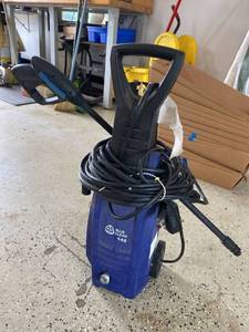 AR Blue Clean 142 Electric Pressure Washer w Hose Wand Spray Gun