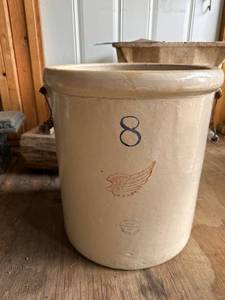 Red Wing Union Stoneware 8 Gallon Crock w Handles & Wing Mark