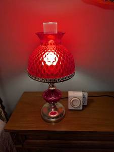 Decorative Red Table Lamp With Woods Timer