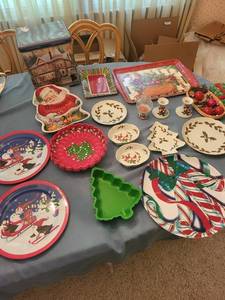 Holiday Serving Pieces Mixed Lot