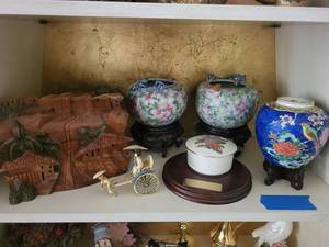 Mixed Decorative Ceramic & Wood Assortment (6 Pieces)