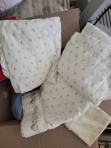 Mixed Lot Floral Bedding Textiles