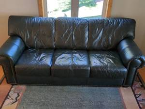 Dark Green Leather Sofa Rolled Arms Nailhead Trim 82x36x36