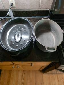 Graniteware Enamel Roaster & Cast Aluminum Oval Roasting Pan Lot