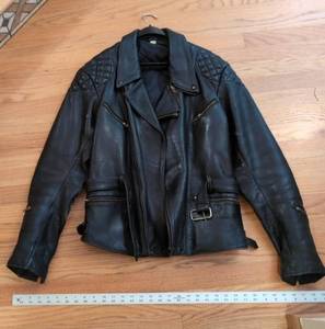 Vintage Black Leather Moto Jacket Quilted Shoulders Size 52