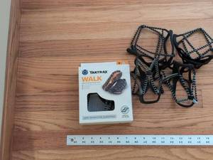 Yaktrax Walk Ice Traction Cleats Size M Black Overshoe Lot w Box