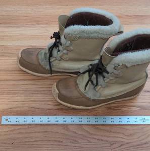 Sorel Nanook Winter Boots Shearling Lined Made in Canada Pair