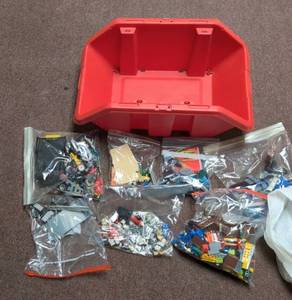LEGO Mixed Parts Lot Star Wars Minifigures Technic Storage Bin