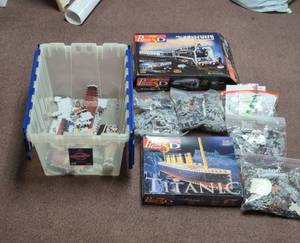 Wrebbit Puzz 3D Titanic & Orient Express Puzzle Lot w Boxes