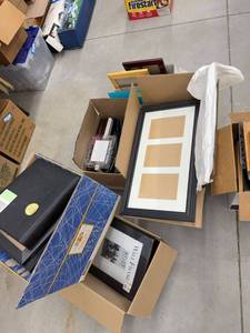 Lot of Assorted Picture Frames Wall Frames Wood Glass Metal Mixed