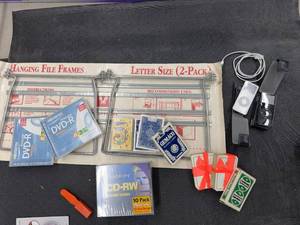 Apple iPod Nano 2GB Media Office Supplies Mixed Reseller Lot