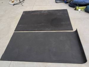 Set of 2 Black Rubber Utility Floor Mats Diamond Plate Workshop Garage