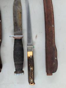 Vintage Hunting Knives w Leather Sheaths Schrade & Solingen
