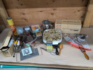 Vintage Kitchen Gadget Lot Ekco Daisy Server Sifter Utensils