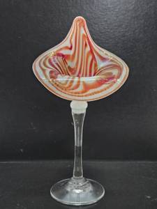 Beautiful Signed Art Glass Vase