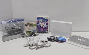 Nice Condition NINTENDO Wii Video Game System wCords &amp Controllers