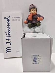 LARGE 10.5 Mint in Box Hummel Figurine #2 - Ride Into Christmas
