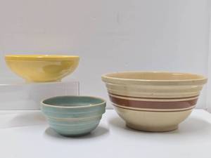 3 vintage StonewareCeramic Mixing Bowls