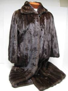 Quality Vintage Genuine Fur Mink Coat from Albrechts