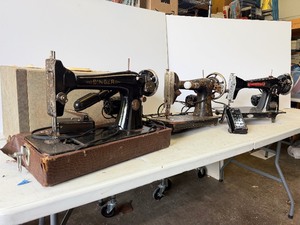 Vintage  Antique SINGERN &amp ModernAge Sewing Machines