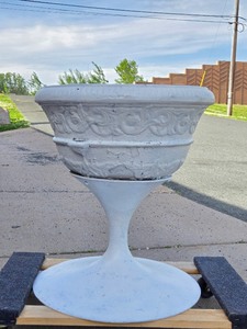Large Ornate Antique Cast Iron Urn&nbsp