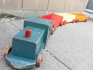 Vintage Wooden Toy Train Set With 4 Pieces