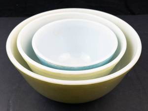 Vintage Pyrex Primary Colors Nesting Mixing Bowl Set (Lot of 4)