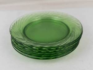 Vintage Pyrex Festiva Spring Green Dinner Plates (Lot of 6)