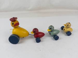 Vintage Fisher-Price Quacky Family Pull Toy