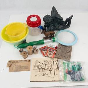 Vintage Hot Spot Caps, Dads Puzzler & Assorted Toys Mixed Lot