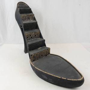 Just the Right Shoe Black High Heel Display Stand