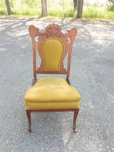 Victorian Style Walnut Side Chair With Velvet Upholstery