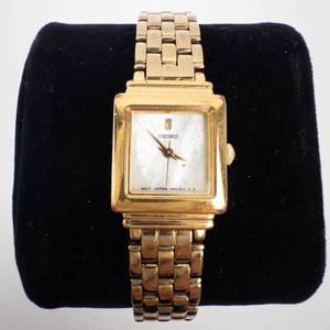 Seiko Vintage Quartz Dress Watch Gold Tone -Running