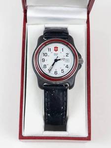 Swiss Army Quartz Watch in Box - running