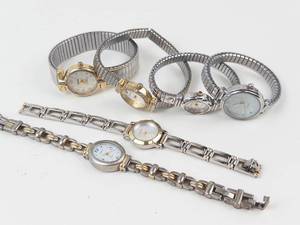 Mixed Lot of 8 Quartz Watches - Working