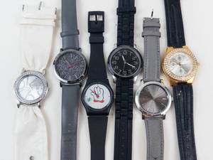 Fashion Watch Lot of 6 - Working