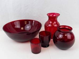 Red Glass Decorative Vases and Bowl (5 Piece Lot)