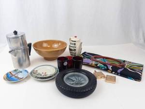 Vintage Mixed Collectibles & Decor Mixed Lot
