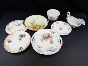 Mixed Lot of Painted Porcelain Serveware